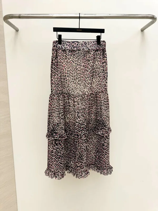 Chic Leopard Print Layered Skirt, Showcasing Elegant Charm