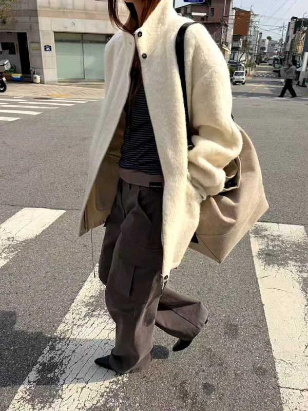 時尚女裝外套夾克，保暖舒適，適合秋冬