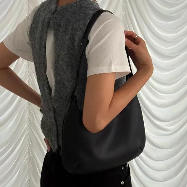 Fashionable and Minimalist Women's Top, Comfortable and Versatile