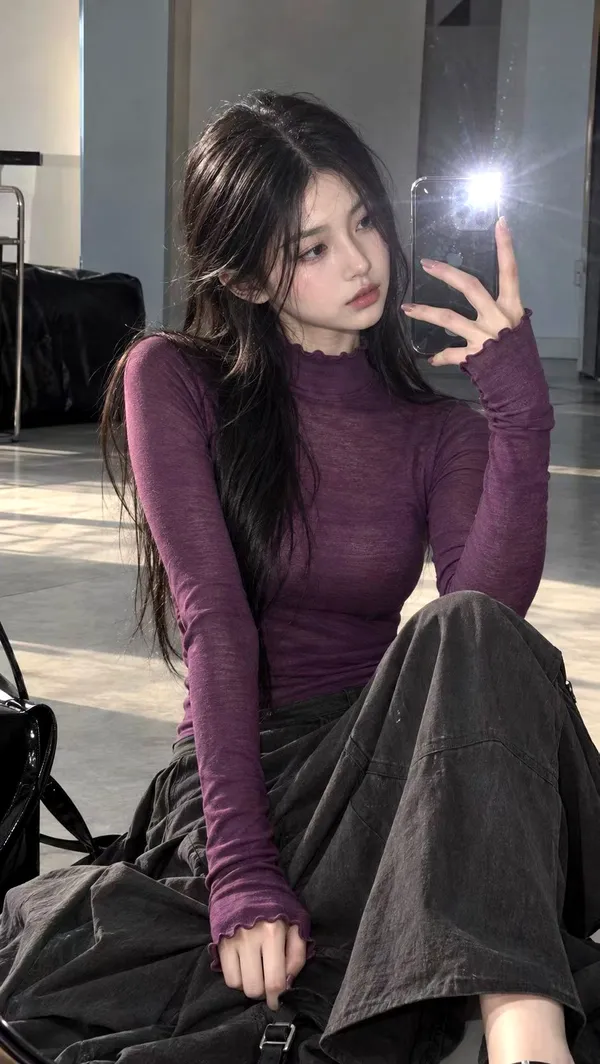 Stylish Purple Women's Top, Slim Fit Design, Perfect Match