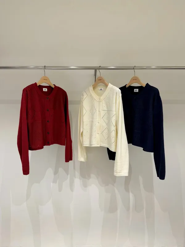 Fashionable Knitted Cardigan for Women - Comfortable and Versatile