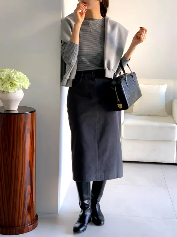Elegant Slim-Fit Women's Long Skirt, Showcasing Charming Curves