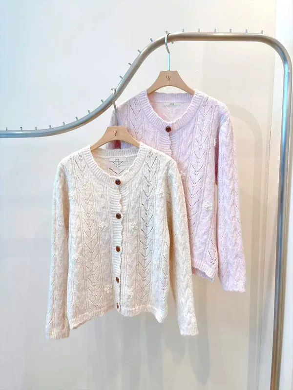 Gentle Knitted Cardigan - Comfortable and Versatile for Spring and Autumn
