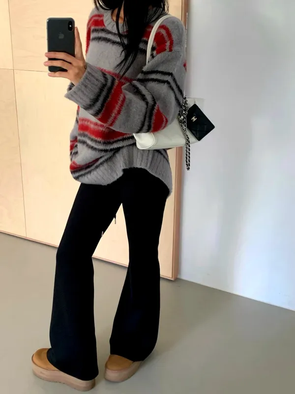 Fashionable Striped Sweater - Cozy and Warm for Autumn and Winter