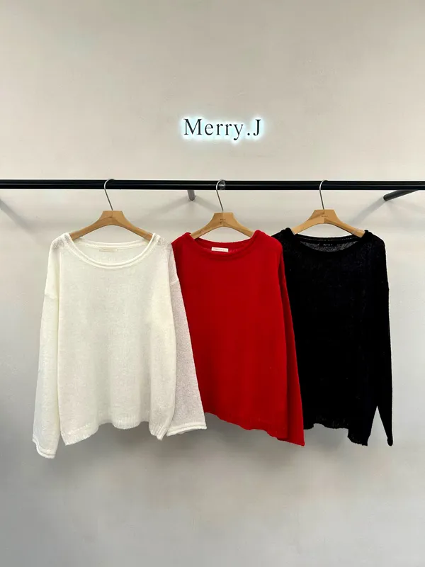 Stylish Versatile Women's Top, Comfortable and Soft for Various Occasions