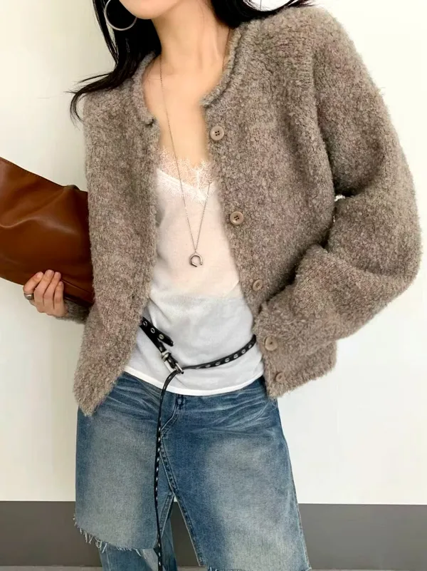 ファッショナブルなセータージャケット、柔らかく快適、完璧なマッチ