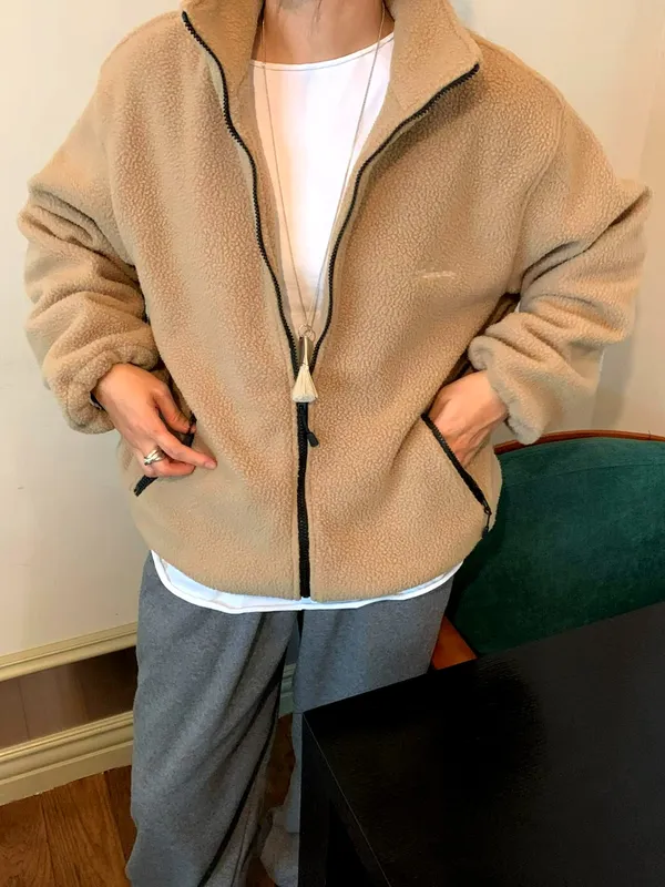Fashionable and Comfortable Women's Jacket, Warm Casual Style