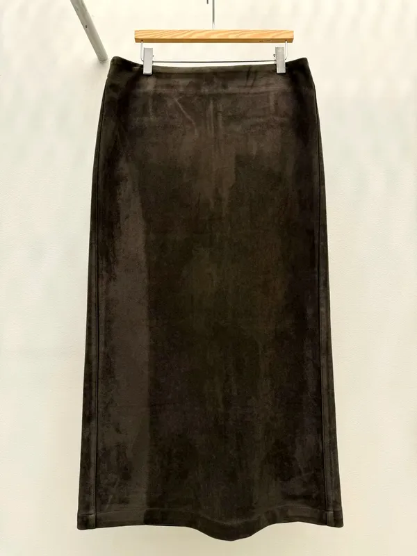 Elegant and Minimalist Women's Midi Skirt, Soft and Comfortable Fabric