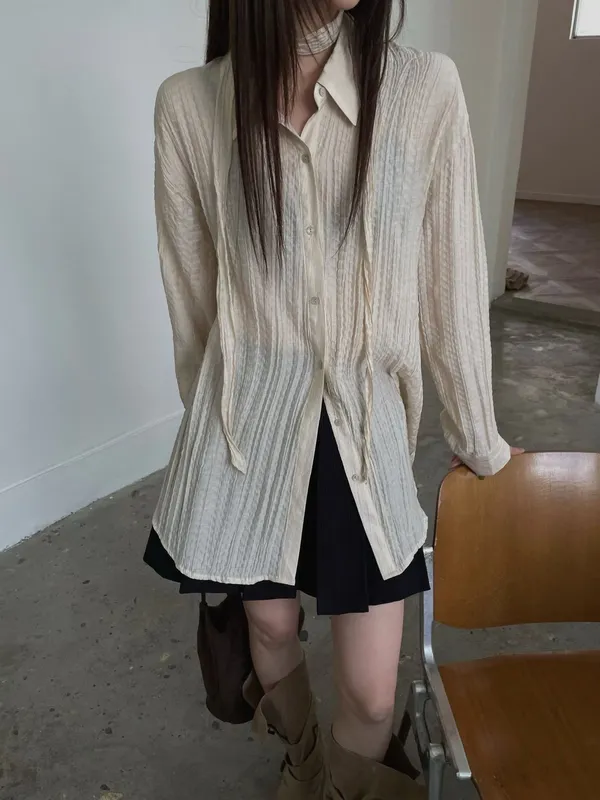 Lightweight and Breathable Shirt, Elegant and Casual