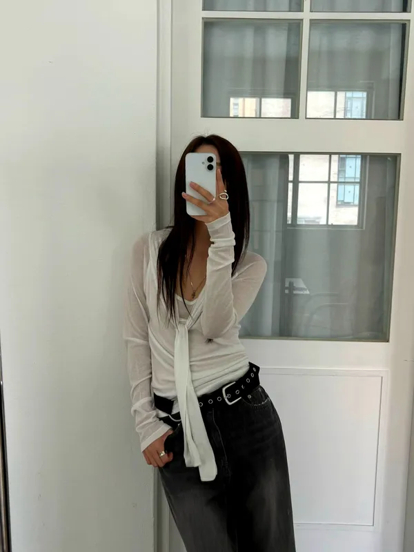 Lightweight and Breathable Women's Top, Elegant and Fashionable