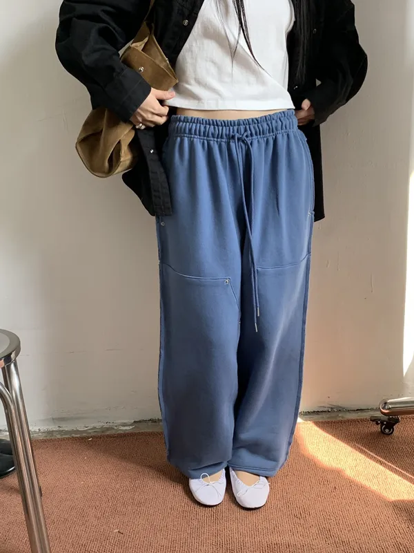 Loose Fit Blue Sports Pants - Comfortable and Breathable for Everyday Wear