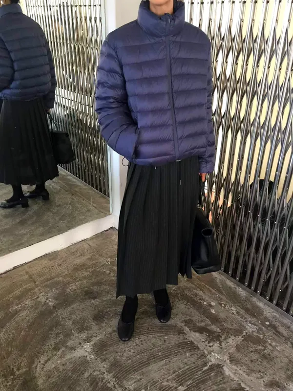 Stylish Women's Down Jacket - Warm, Comfortable, and Lightweight Design