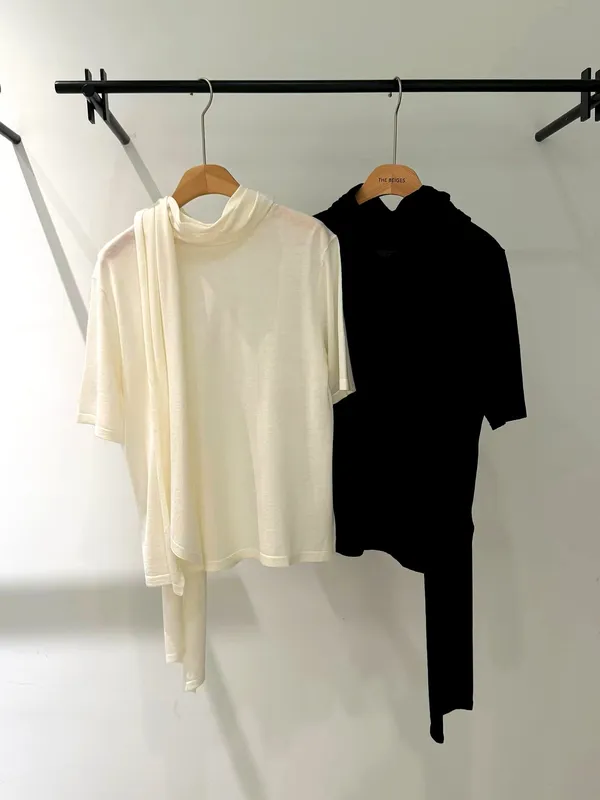 Fashionable Minimalist Women's T-Shirt, Comfortable and Breathable for Everyday Wear