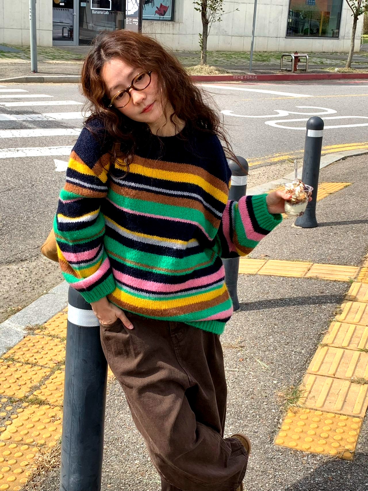 스타일리시한 스트라이프 스웨터, 편안하고 다재다능, 가을과 겨울 필수품