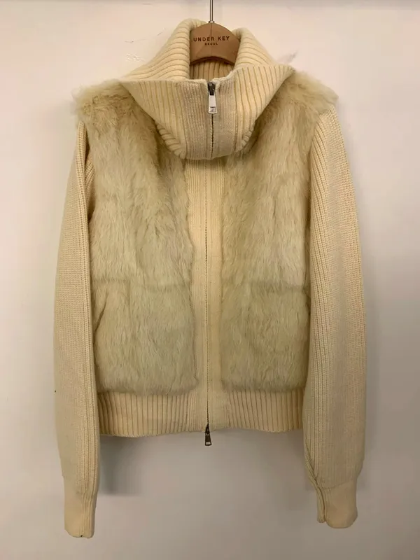 Stylish Warm Women's Coat with Soft Plush Design