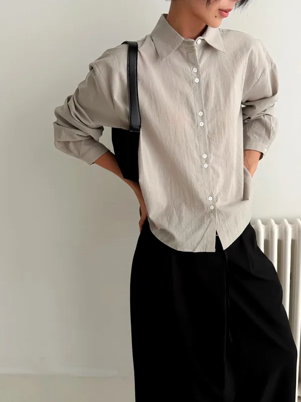 Minimalist Women's Top - Comfortable and Breathable Shirt