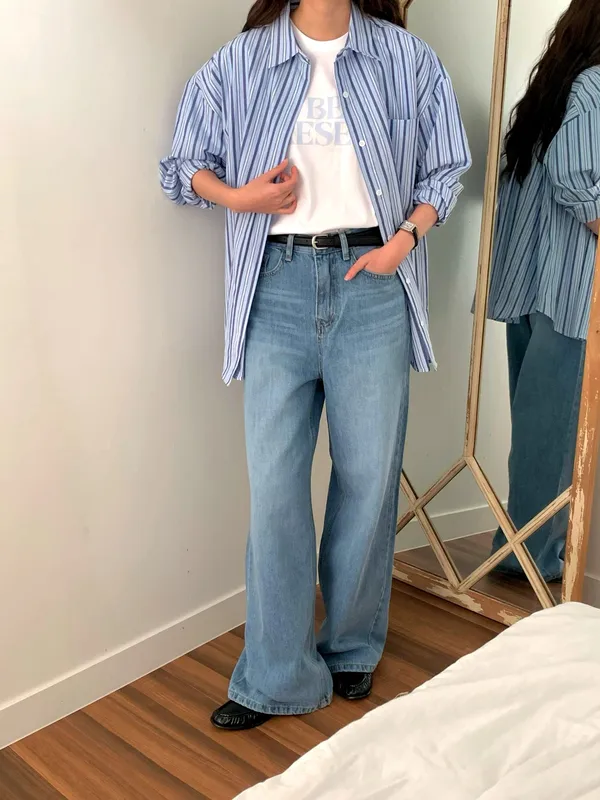 Fashionable Striped Women's Top, Effortlessly Stylish for Casual Wear