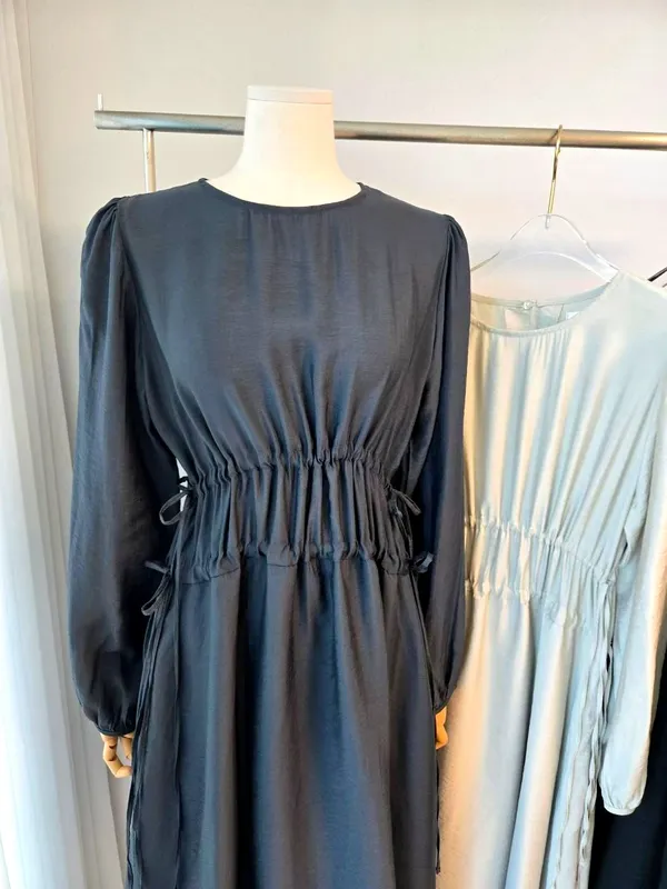 Elegant and Graceful Women's Dress, Lightweight and Comfortable, Perfectly Showcases Your Figure