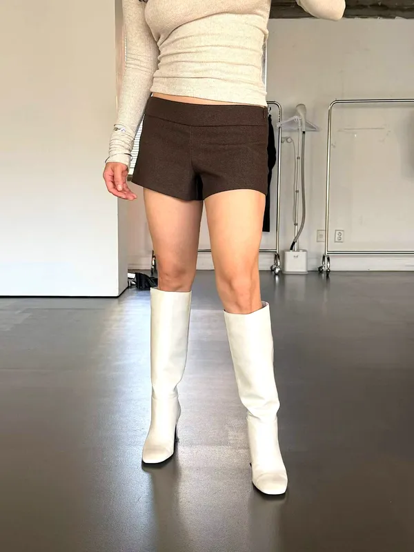 Stylish and Minimalist Women's Shorts, Comfortable and Versatile