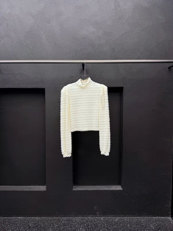 Chic and Elegant White Long Sleeve Top