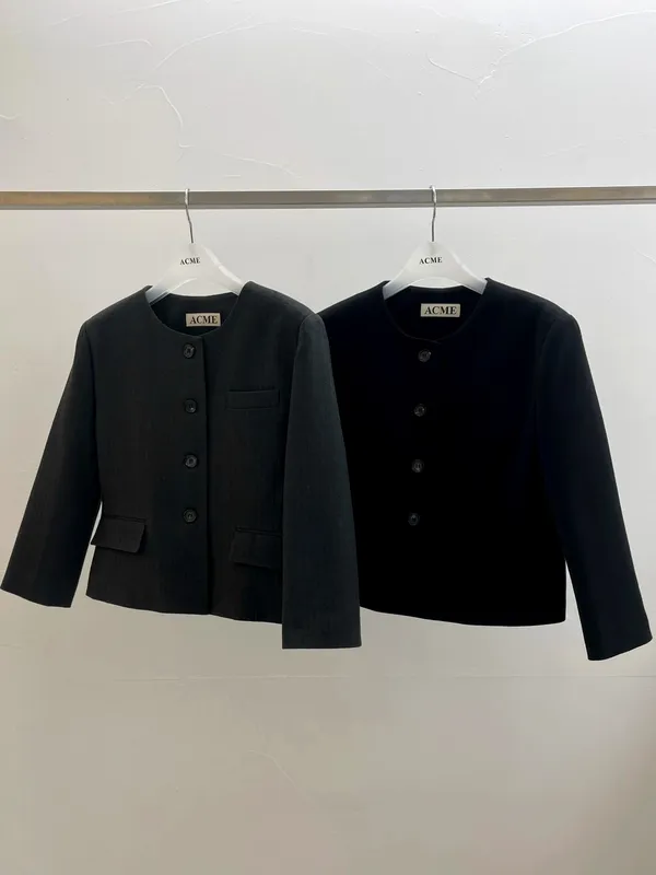 Classic Minimalist Women's Jacket, Elegant and Fashionable