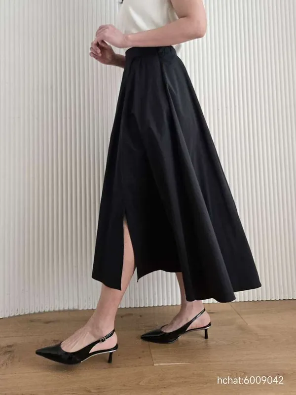 Elegant High-Waisted Black Maxi Skirt - Fashion Versatile