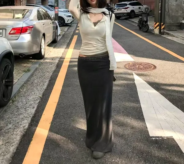 Stylish and Minimalist Long Dress for Women, Elegant and Comfortable