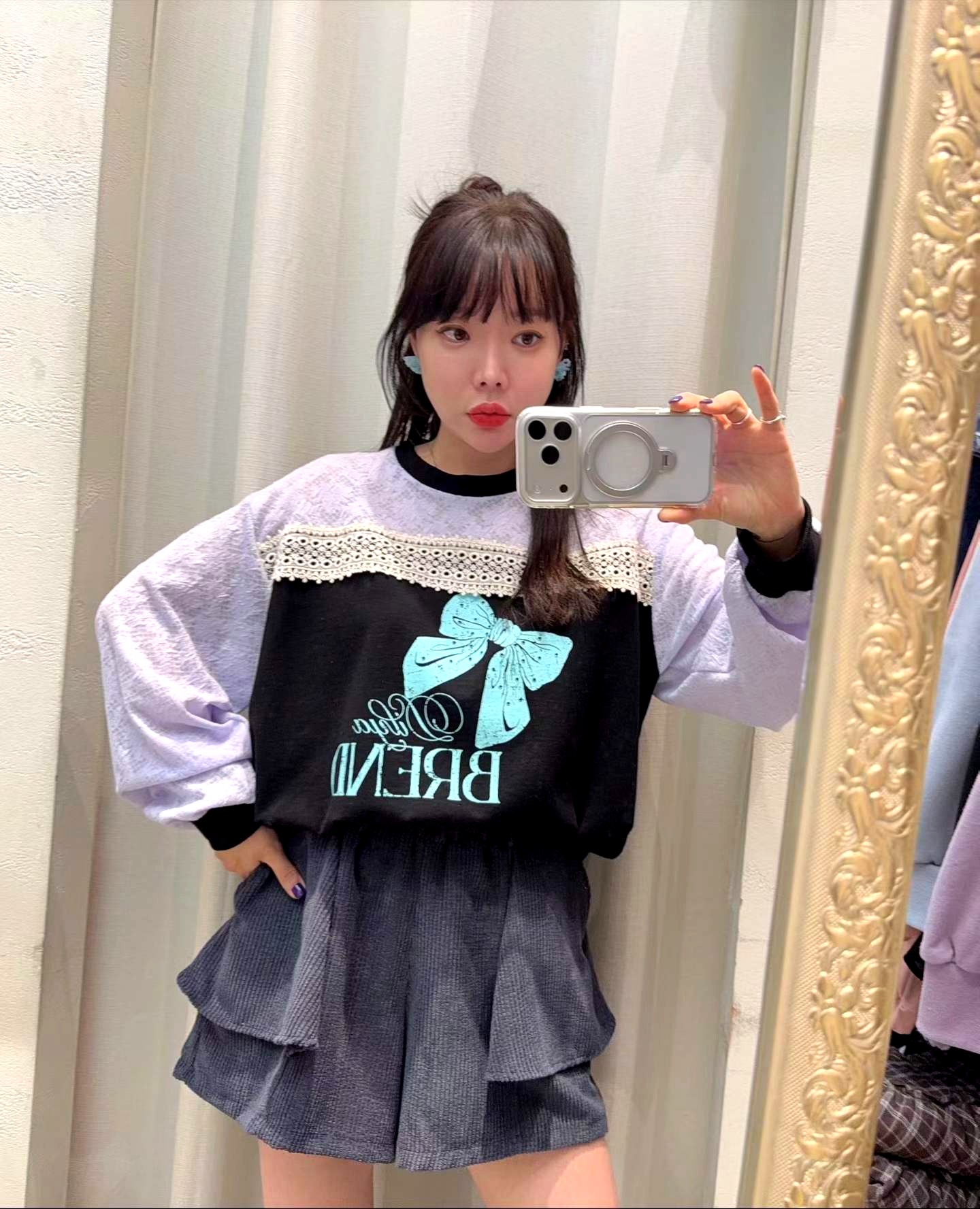 패셔너블한 패치워크 후드티, 달콤하고 편안한 다양한 상황에 적합