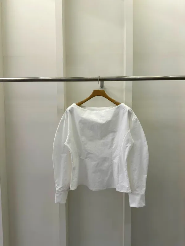 Minimalist Solid Color Women's Top - Comfortable and Versatile