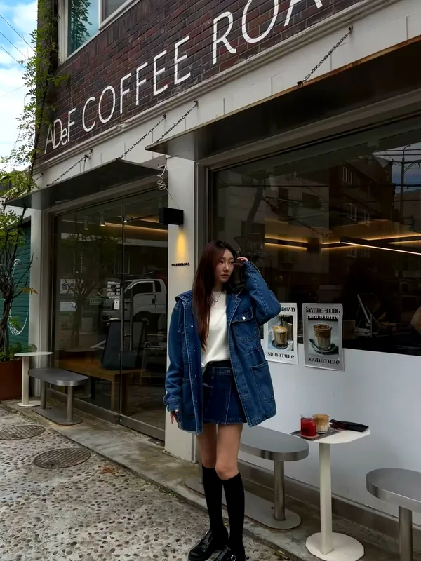 Fashionable Casual Women's Jacket, Versatile Denim Style
