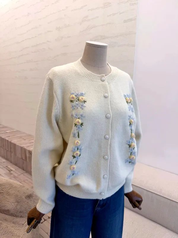 Elegant Embroidered Knitted Cardigan for Women