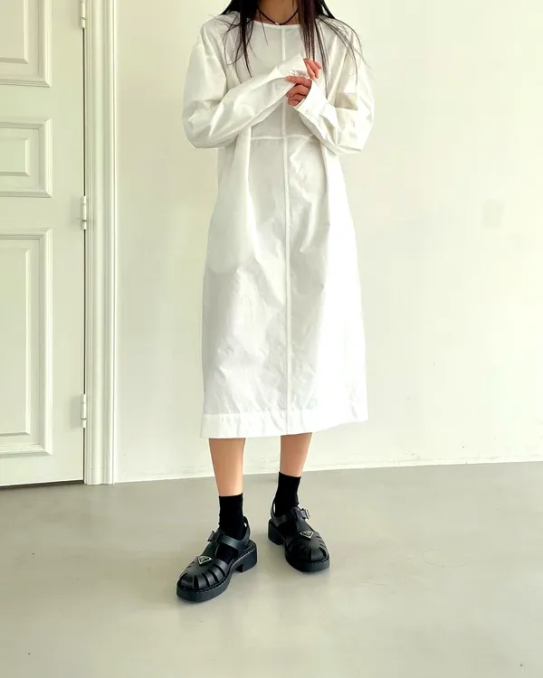 Minimalist White Dress, Fresh and Elegant