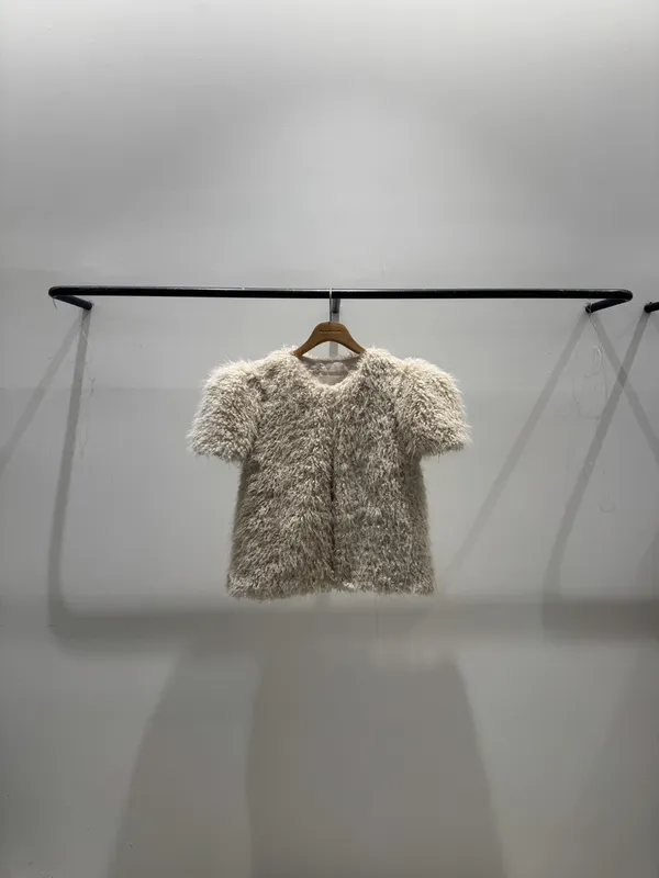 Plush Short Jacket - Stylish and Warm for Fall and Winter