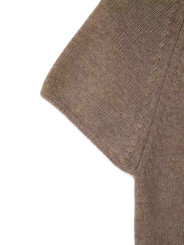 Sweater Sederhana dan Selesa, Keperluan Hangat Musim Luruh dan Sejuk