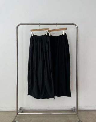 Chic Black Maxi Dress - Lightweight and Comfortable, Perfect for Any Occasion