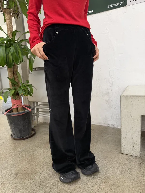 Stylish Black Suede Casual Pants - Comfort Meets Versatility