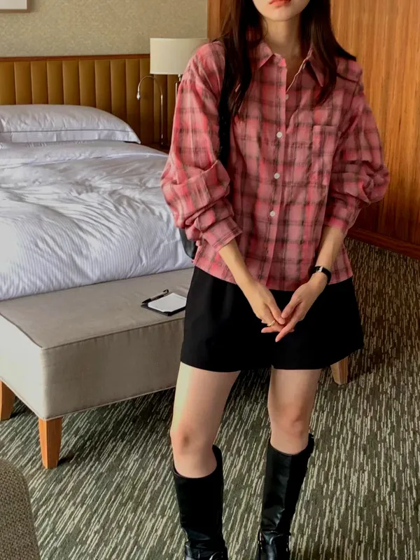 Stylish Plaid Shirt - Effortlessly Showcase Your Unique Charm