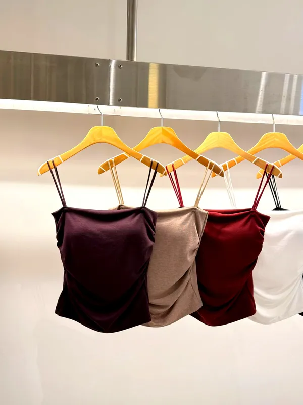 Minimalist Style Women's Cami Top - Comfortable and Versatile