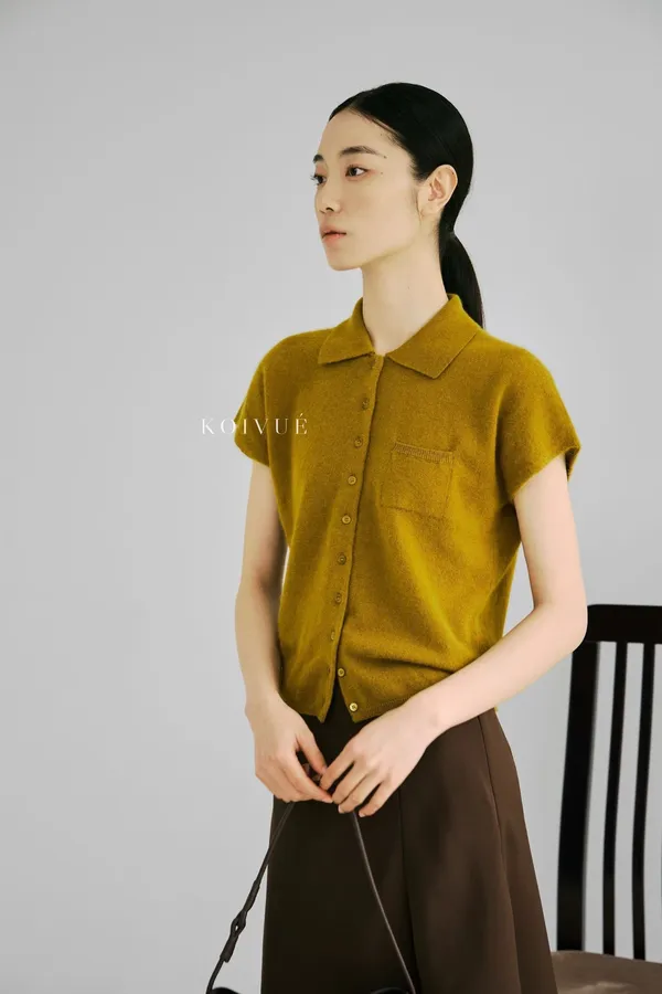 Fashionable and Minimalist Women's Top, Comfortable Knitted Short Sleeve Shirt