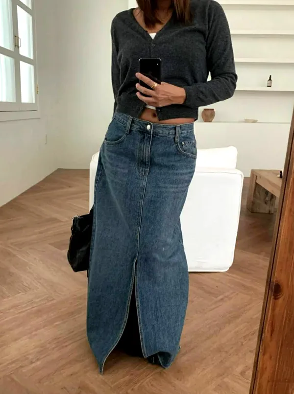 Stylish High-Waisted Denim Maxi Skirt - Showcase Your Elegance