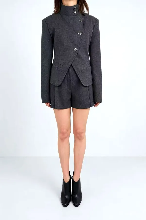 Stylish Women's Jacket, Elegant Cut, Perfect Match