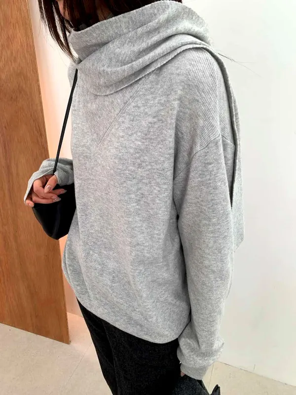 Trendy Loose Gray Women's Top - Comfort Meets Versatility