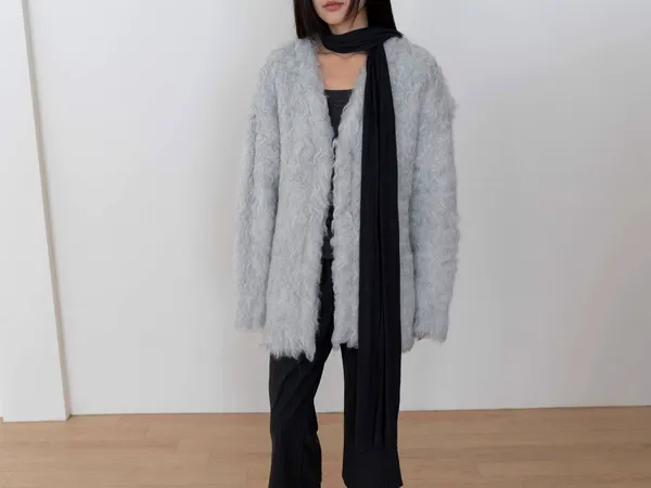 Fashionable Plush Coat, Warm and Comfortable for Autumn and Winter