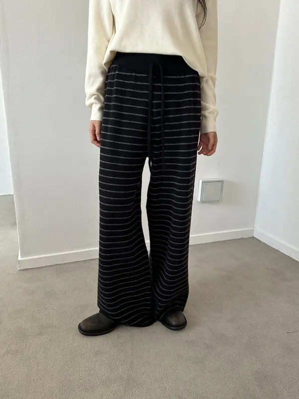 Striped Loose Fit Casual Pants - Comfortable and Stylish