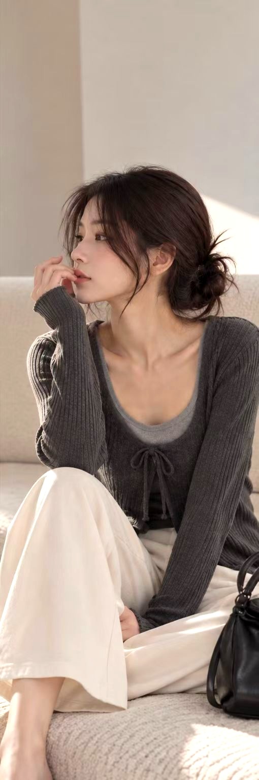 ํจ์
๋๋ธํ๊ณ ํธ์ํ ์ฌ์ฑ ์นด๋๊ฑด - ์ฐ์ํ ์คํ์ผ์ ์๋ฒฝํ ์กฐํ