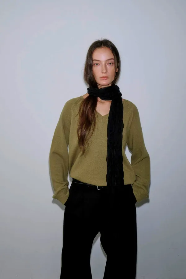 Fashionable Casual Women's Top, Comfortable Knitted Style