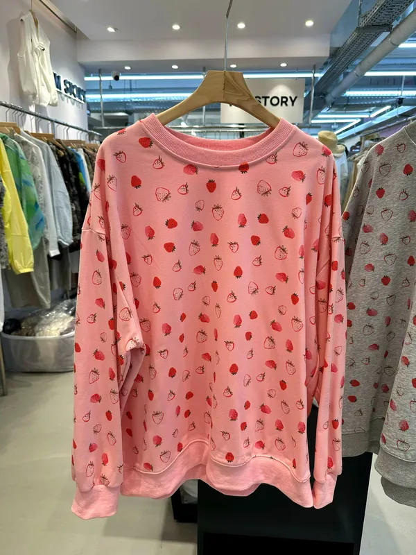 Cute Strawberry Pattern Pink Top, Comfortable Casual Style