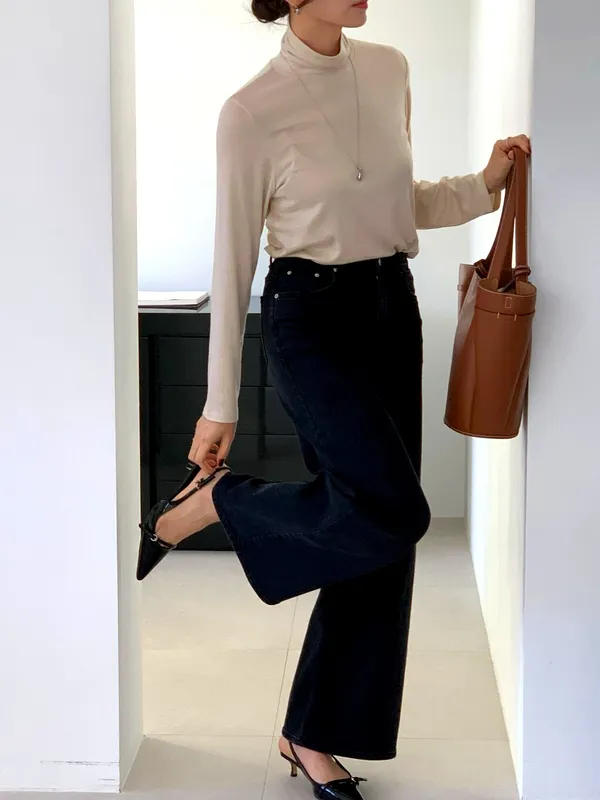 T-Shirt Leher Tinggi yang Elegan dan Minimalis, Selesa dan Versatile