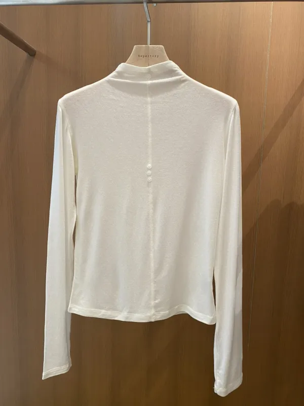 Elegant and Minimalist Long Sleeve Shirt, Comfortable and Breathable Fabric