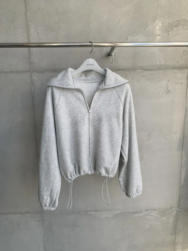 Fashionable Casual Gray Zip-Up Hoodie